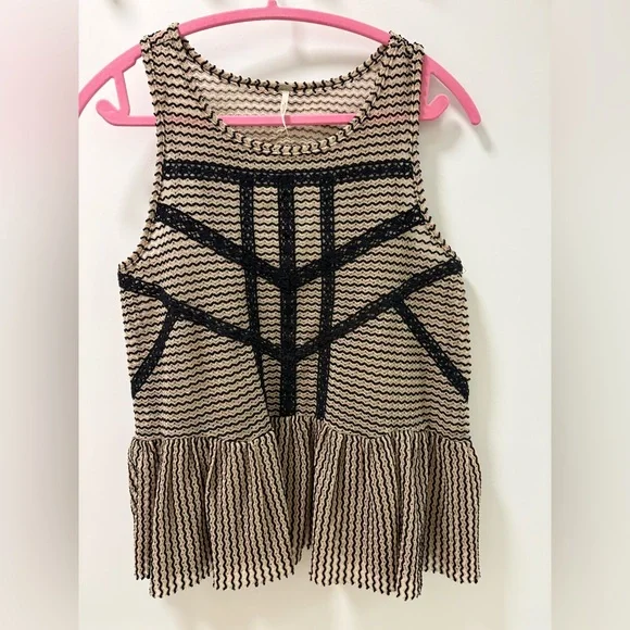 Free People Sleeveless Peplum Tank Top-Beige & Black Striped Lace Detail Size S - Picture 4 of 10